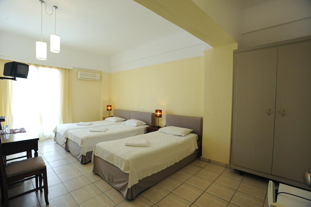 Delfinia Hotel Tínos Quarto foto